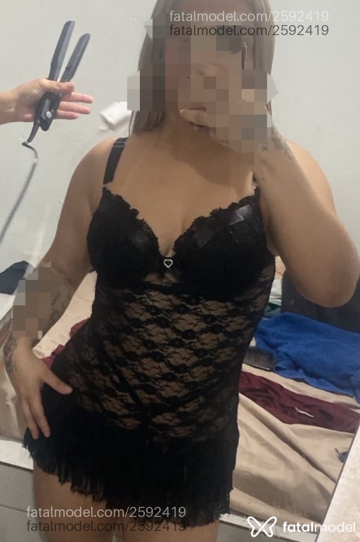 Acompanhante mulher com cabelo colorido de olhos castanhos - Sabrina Acompanhante mulher com cabelo colorido de olhos castanhos - Sabrina