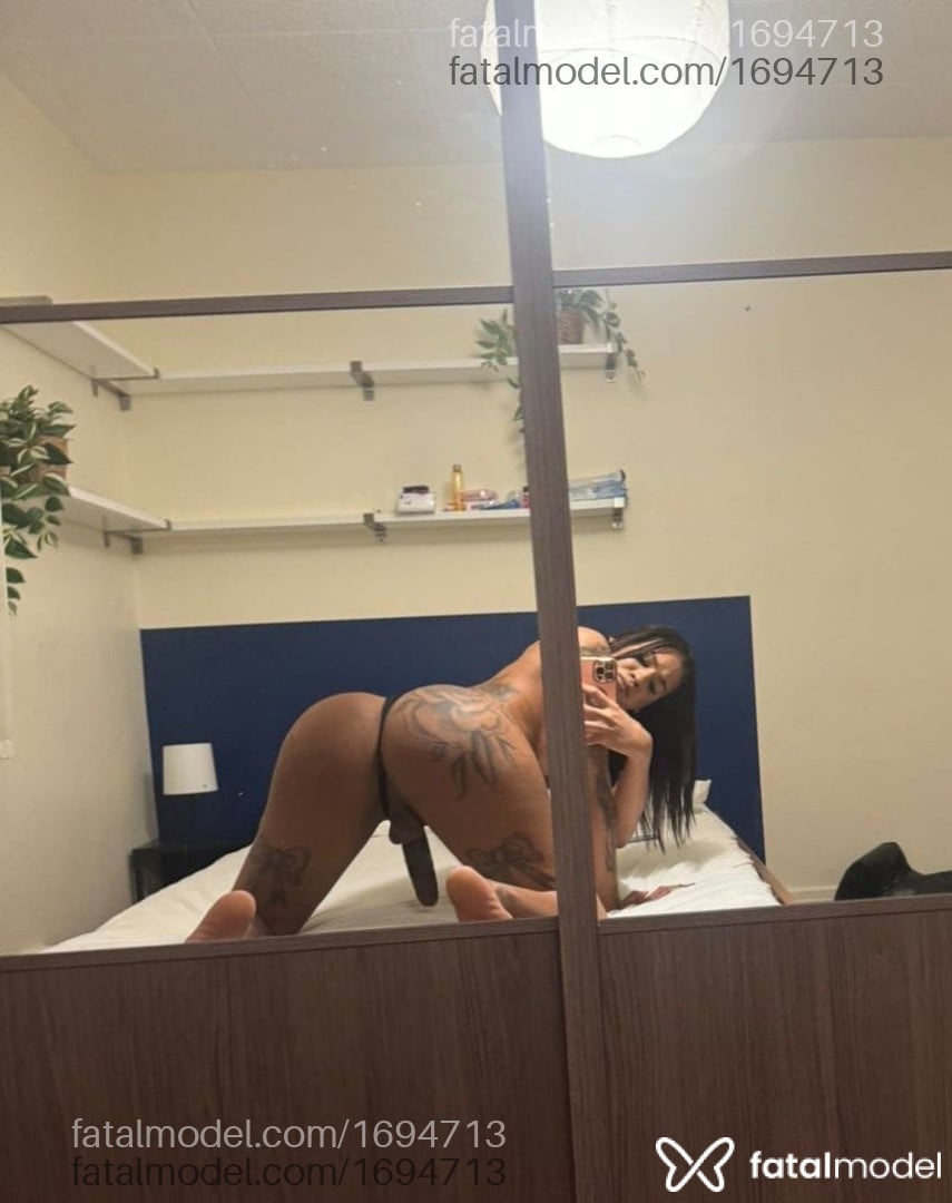 Acompanhante travesti morena (o) de olhos castanhos - Sofiaxxlcm