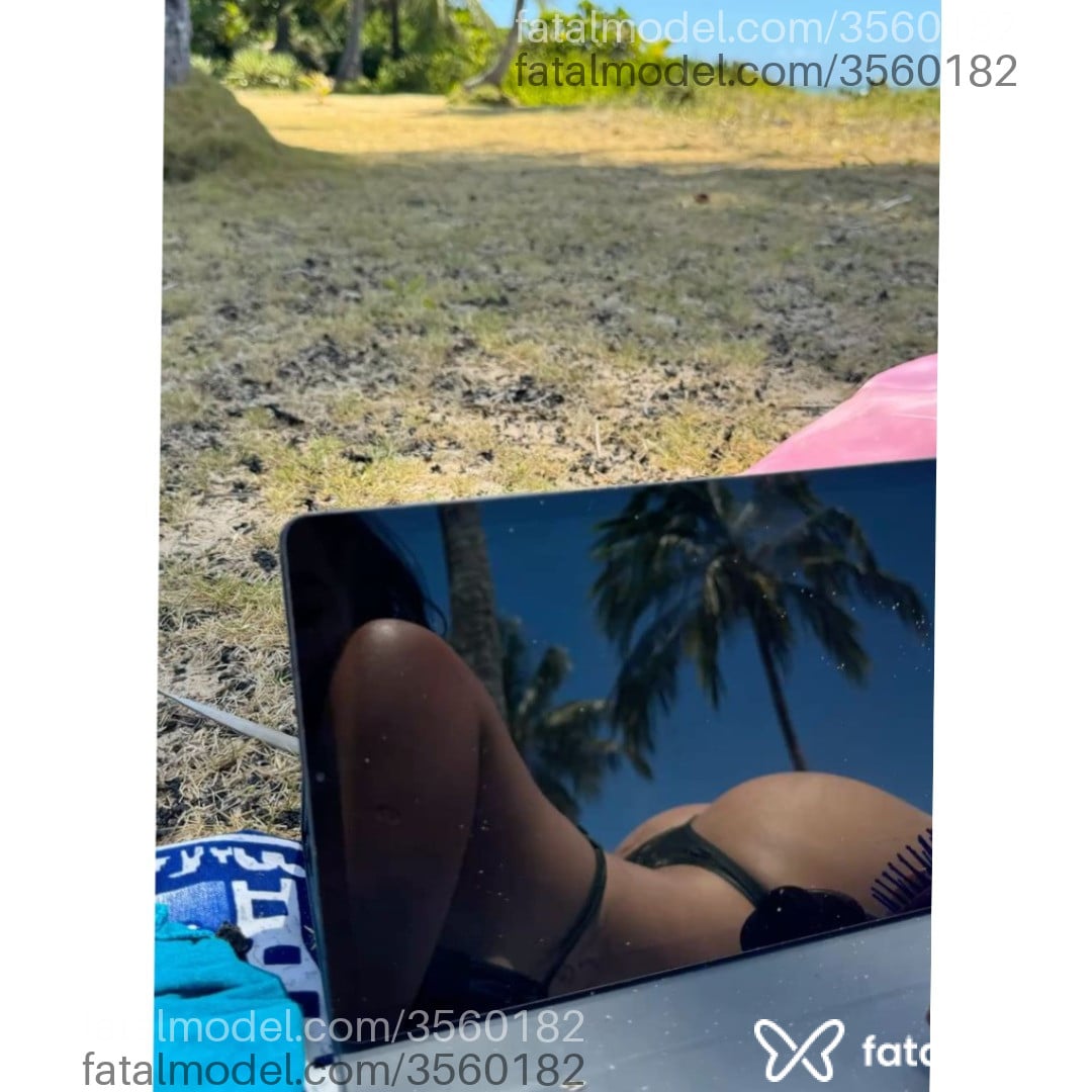 Acompanhante mulher morena (o) de olhos pretos - Mayara