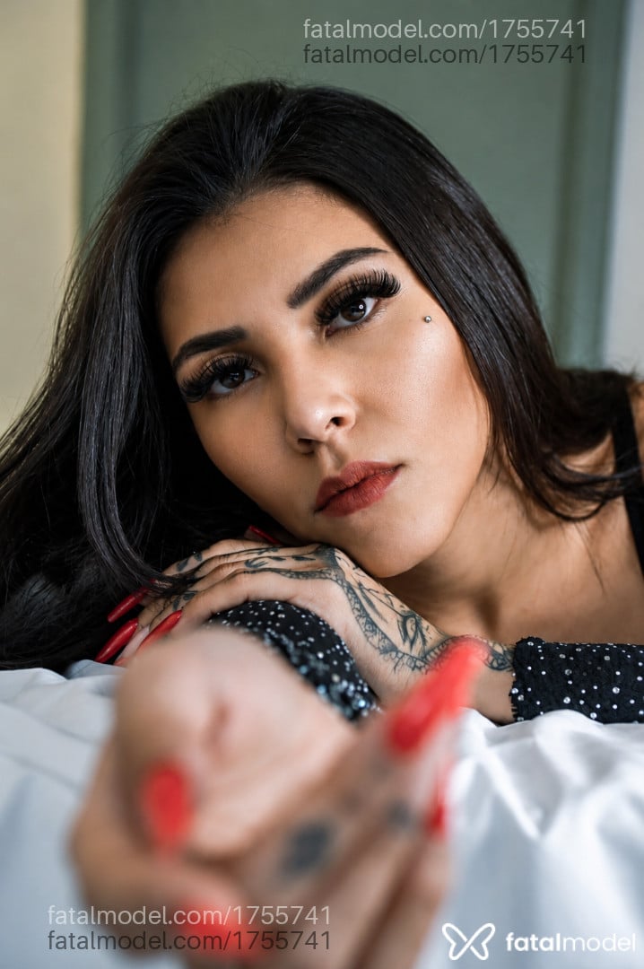 Acompanhante mulher com cabelo castanho de olhos castanhos - Angel