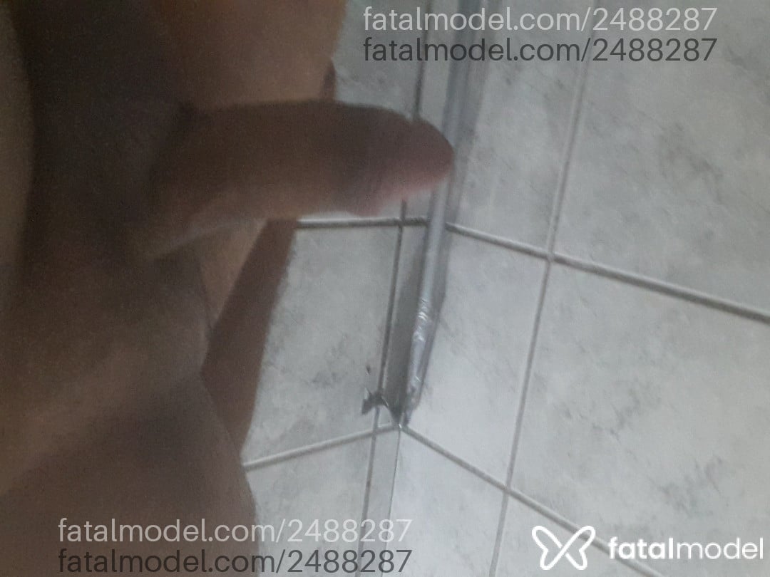 Acompanhante homem morena (o) de olhos castanhos - Fudedo