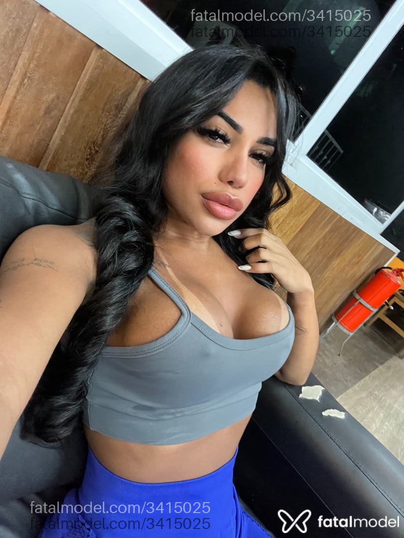 Acompanhante mulher morena (o) de olhos castanhos - Rayane Andrade