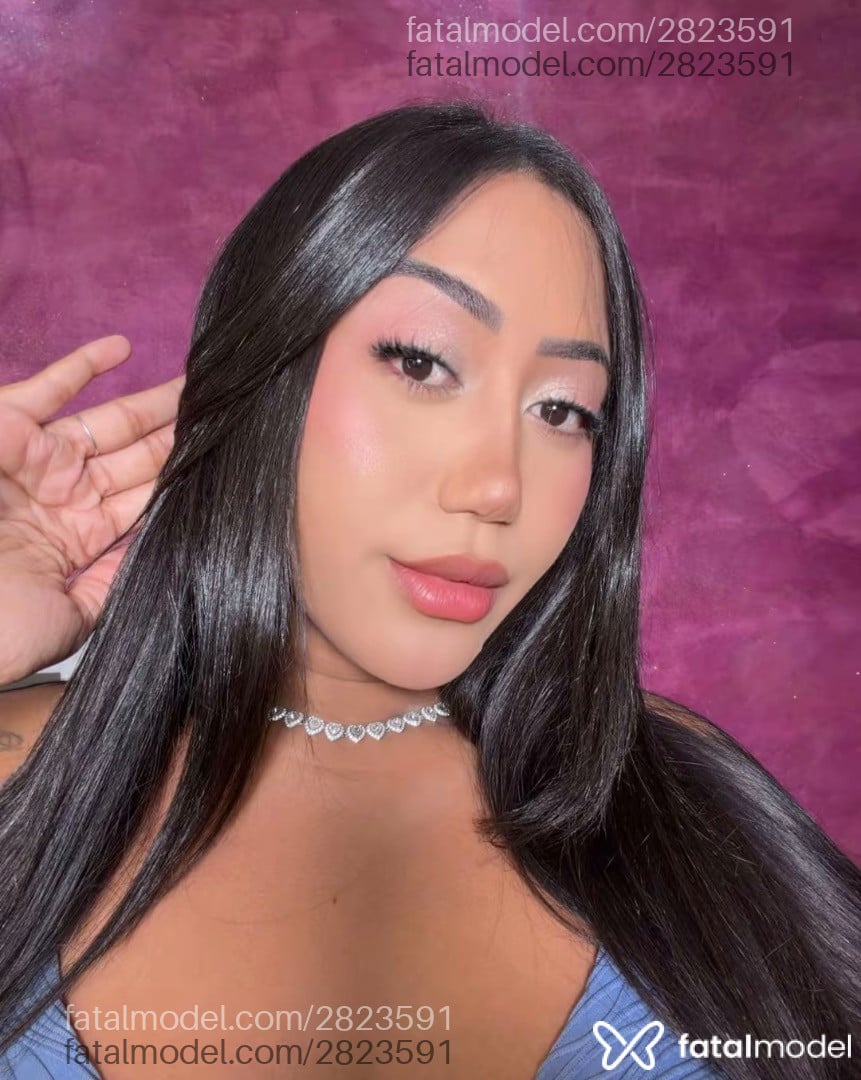 Acompanhante mulher trans morena (o) de olhos pretos - Melissa Angell