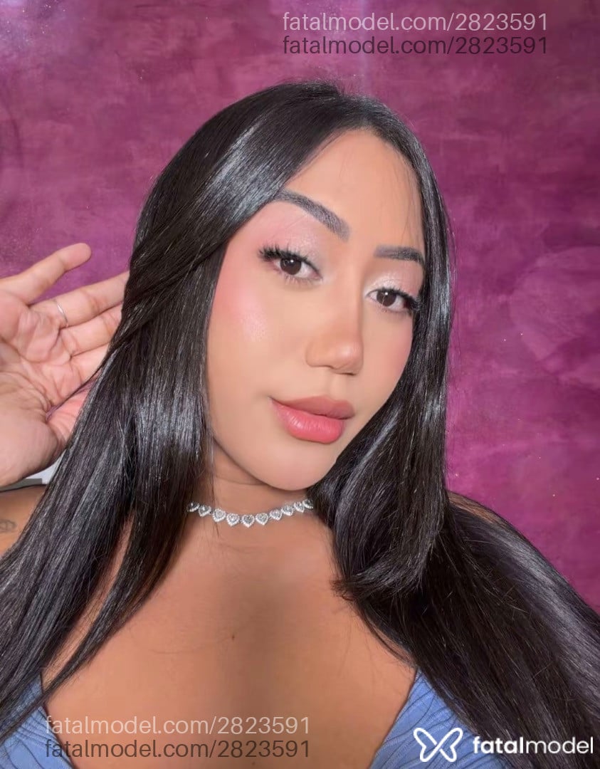 Acompanhante mulher trans morena (o) de olhos pretos - Melissa Angell