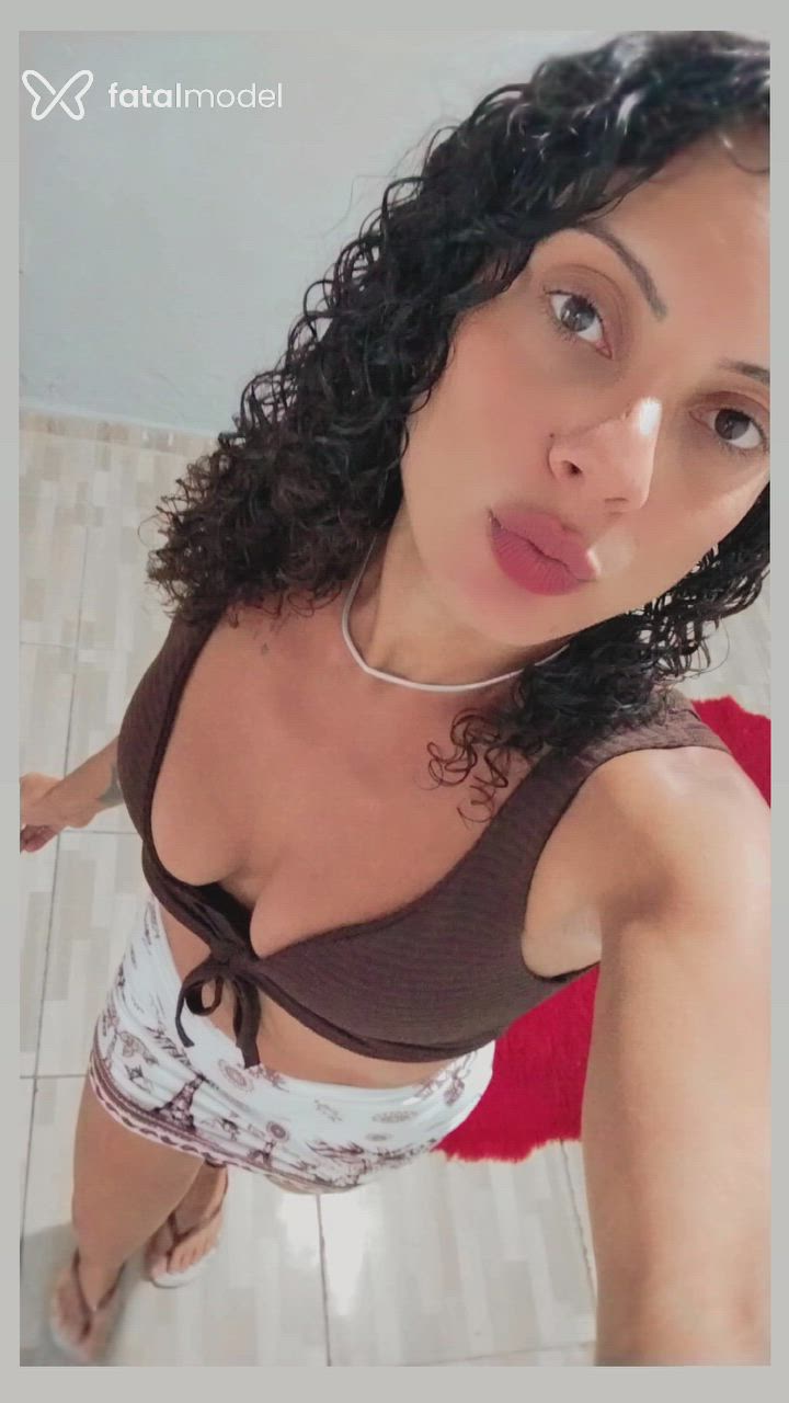 Acompanhante mulher morena (o) de olhos castanhos - Kah