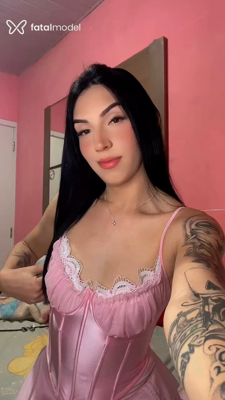 Acompanhante mulher trans morena (o) de olhos castanhos - Emanuelly baa