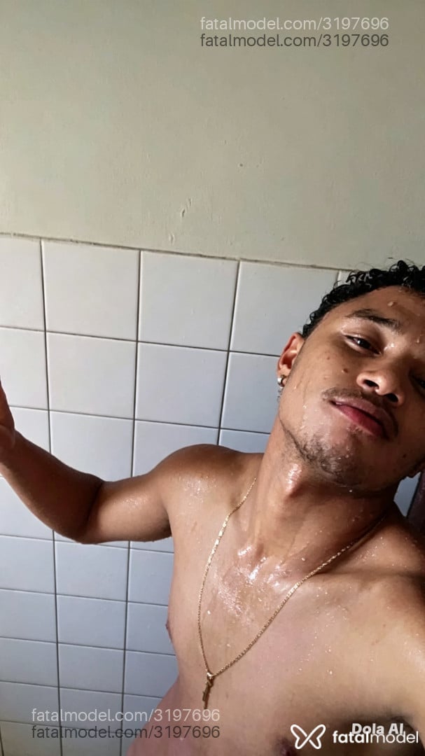 Acompanhante homem morena (o) de olhos castanhos - Richard