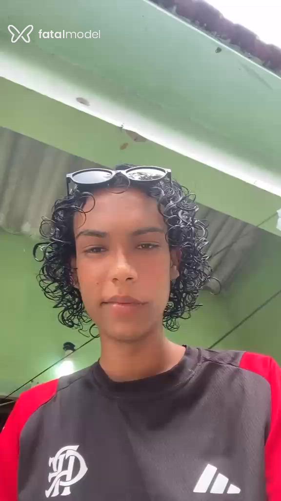 Acompanhante homem morena (o) de olhos castanhos - Yuri Martins