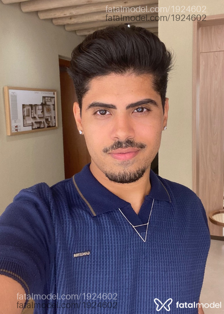 Acompanhante homem morena (o) de olhos castanhos - Junior Safra
