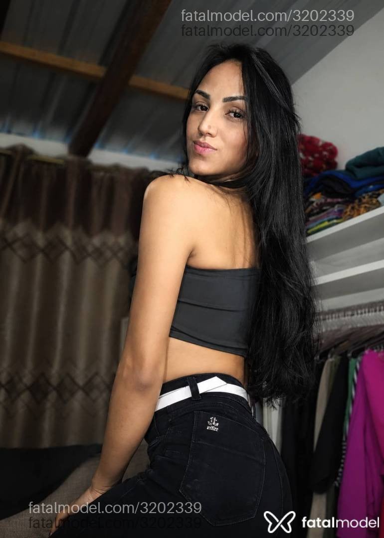 Acompanhante mulher morena (o) de olhos castanhos - Bianca