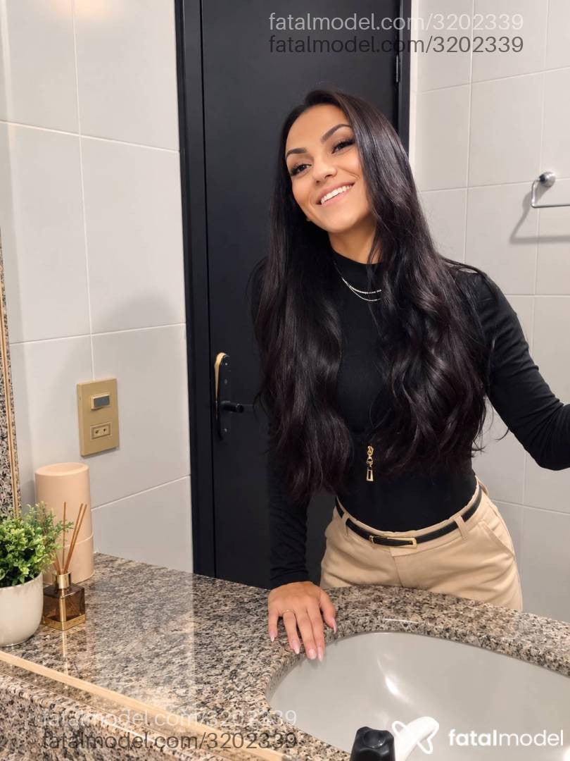 Acompanhante mulher morena (o) de olhos castanhos - Bianca