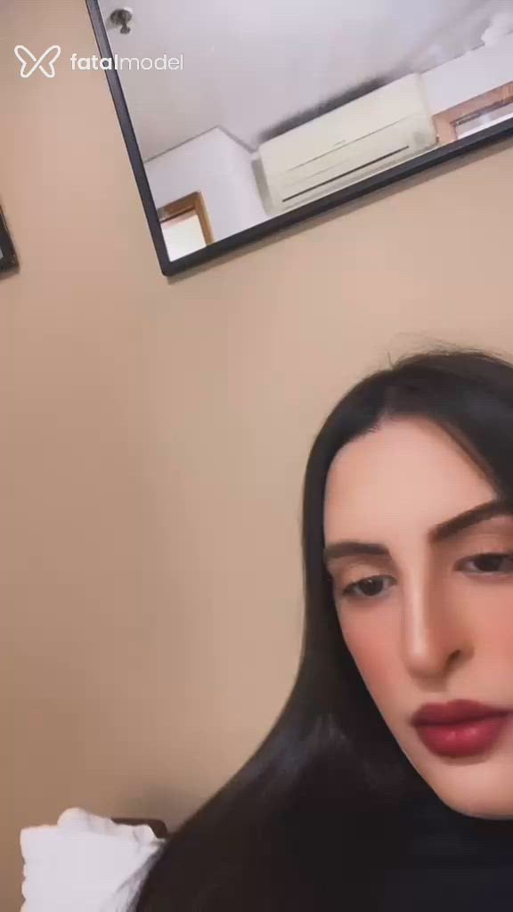 Acompanhante mulher trans morena (o) de olhos castanhos - Manuella Gavas Acompanhante mulher trans morena (o) de olhos castanhos - Manuella Gavas