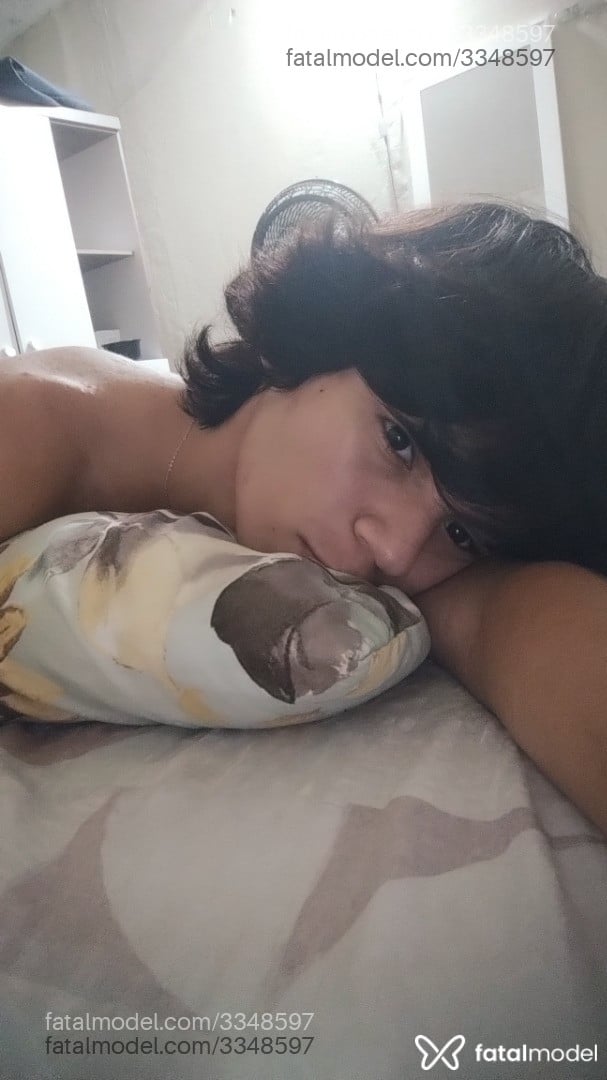 Acompanhante homem morena (o) de olhos castanhos - Alessandro