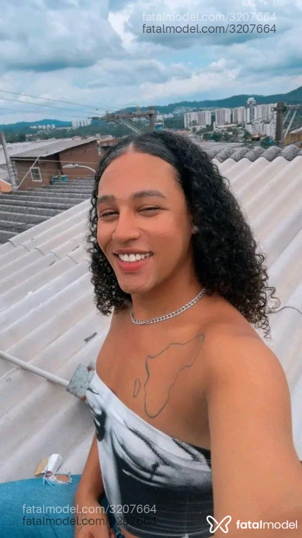 Acompanhante mulher trans morena (o) de olhos pretos - Bruhnessa Acompanhante mulher trans morena (o) de olhos pretos - Bruhnessa