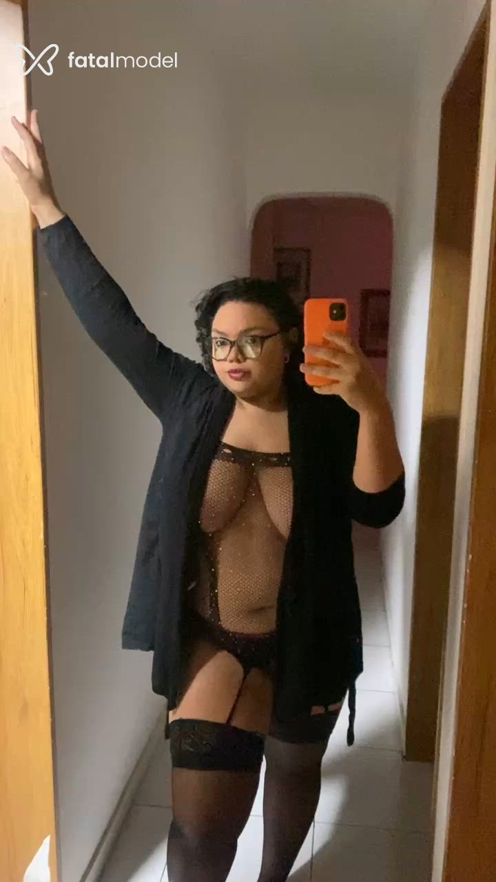 Acompanhante mulher morena (o) de olhos castanhos - Vanessa
