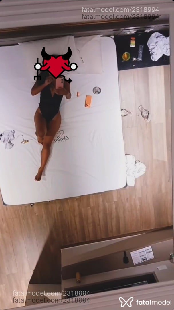 Acompanhante mulher com cabelo castanho de olhos castanhos - Stefany