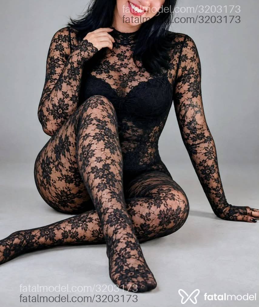 Acompanhante mulher morena (o) de olhos mel - Ninaa