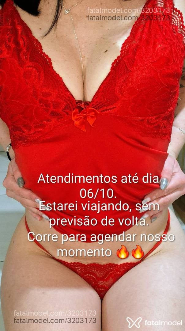 Acompanhante mulher morena (o) de olhos mel - Ninaa
