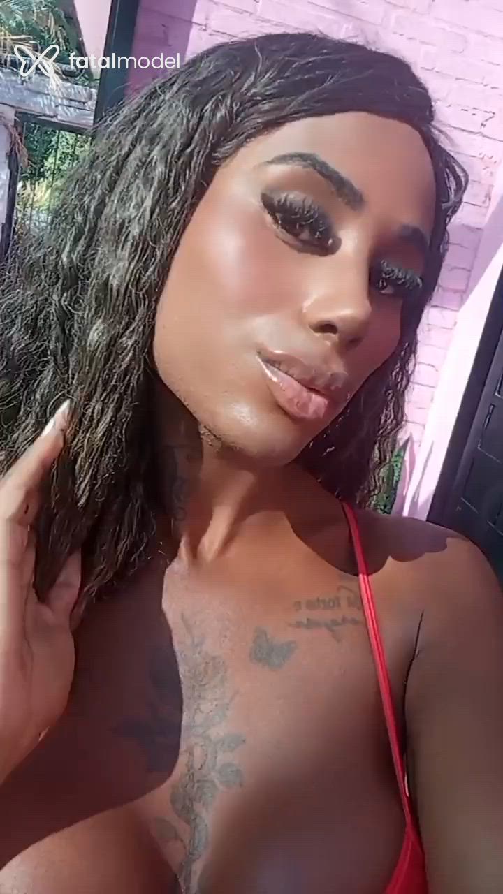Acompanhante mulher trans morena (o) de olhos castanhos - NATY LEITE