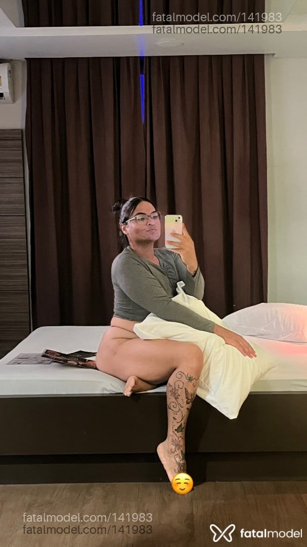 Acompanhante mulher trans morena (o) de olhos castanhos - Claudiaa