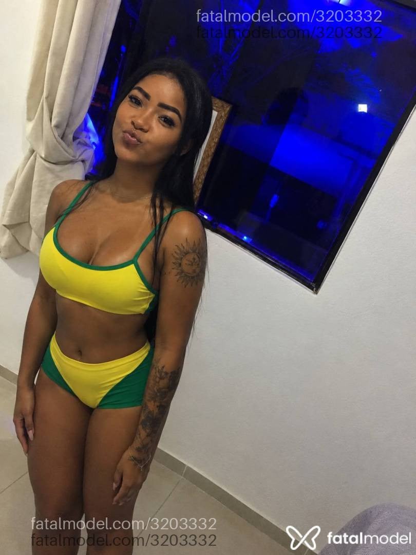Acompanhante mulher morena (o) de olhos castanhos - Aysha Santos