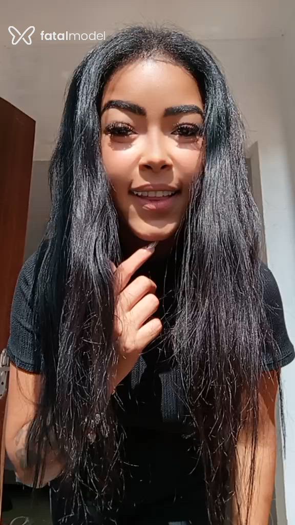 Acompanhante mulher morena (o) de olhos castanhos - Japinhaah