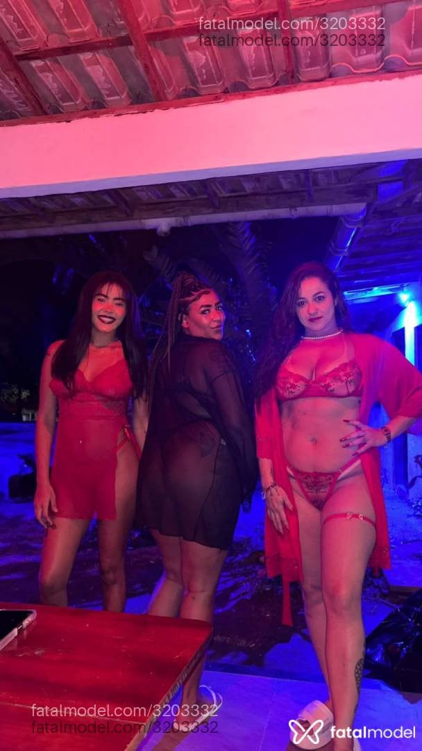 Acompanhante mulher morena (o) de olhos castanhos - Japinhaah