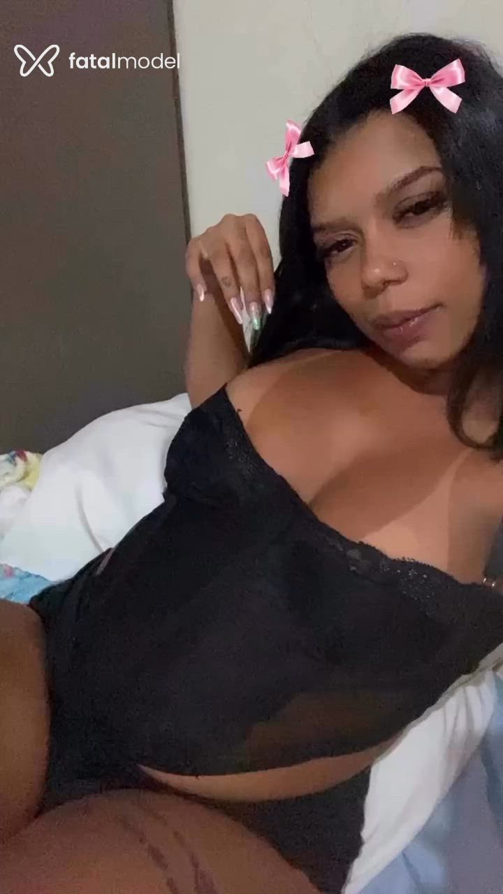 Acompanhante mulher morena (o) de olhos castanhos - Tays