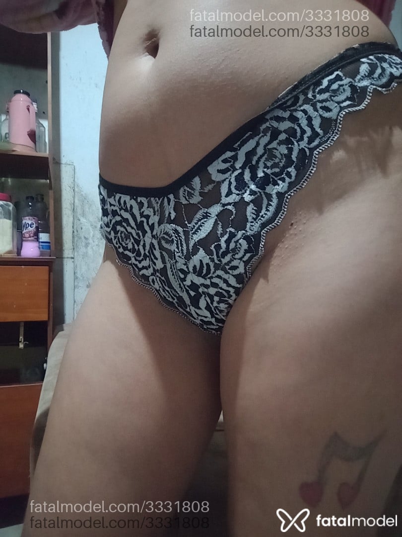 Acompanhante mulher morena (o) de olhos castanhos - Lr Silva