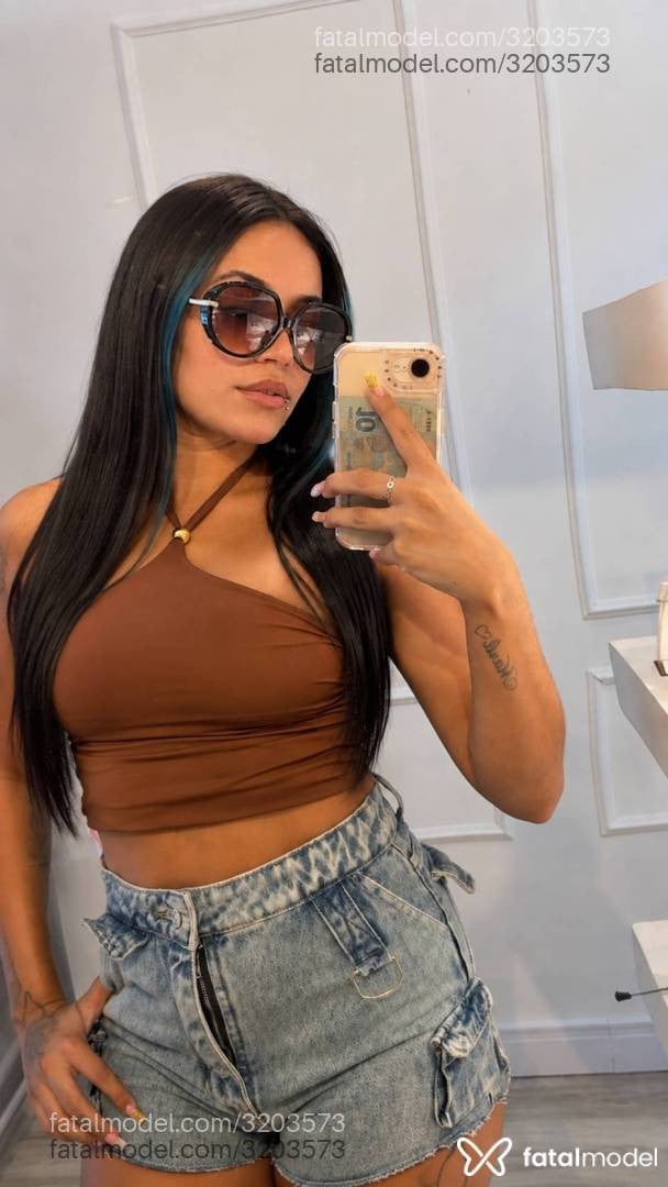 Acompanhante mulher morena (o) de olhos castanhos - Anna Ferreira