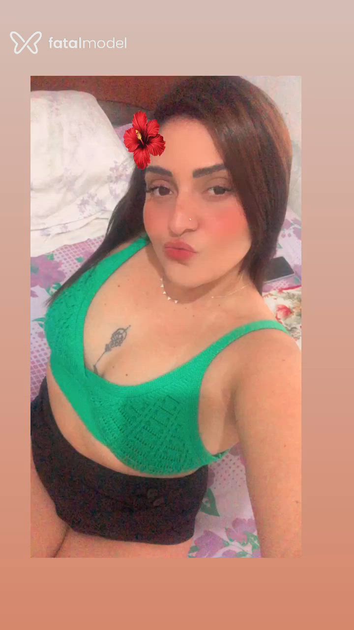Acompanhante mulher loira (o) de olhos castanhos - Ana Carolina