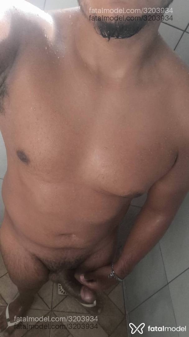 Acompanhante homem morena (o) de olhos pretos em São José dos Campos - Theo Ferraz