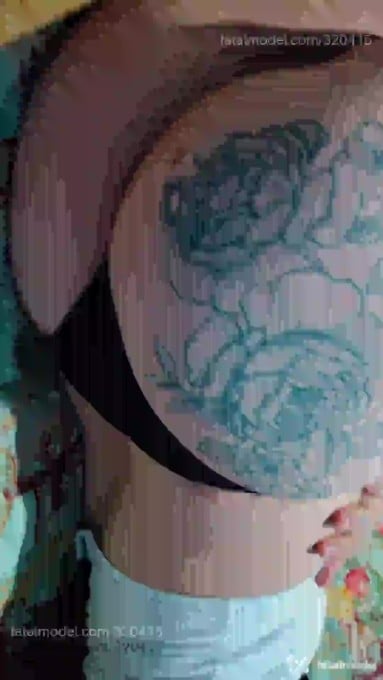 Acompanhante mulher trans com cabelo castanho de olhos castanhos em Gravataí - Novinha do prazer