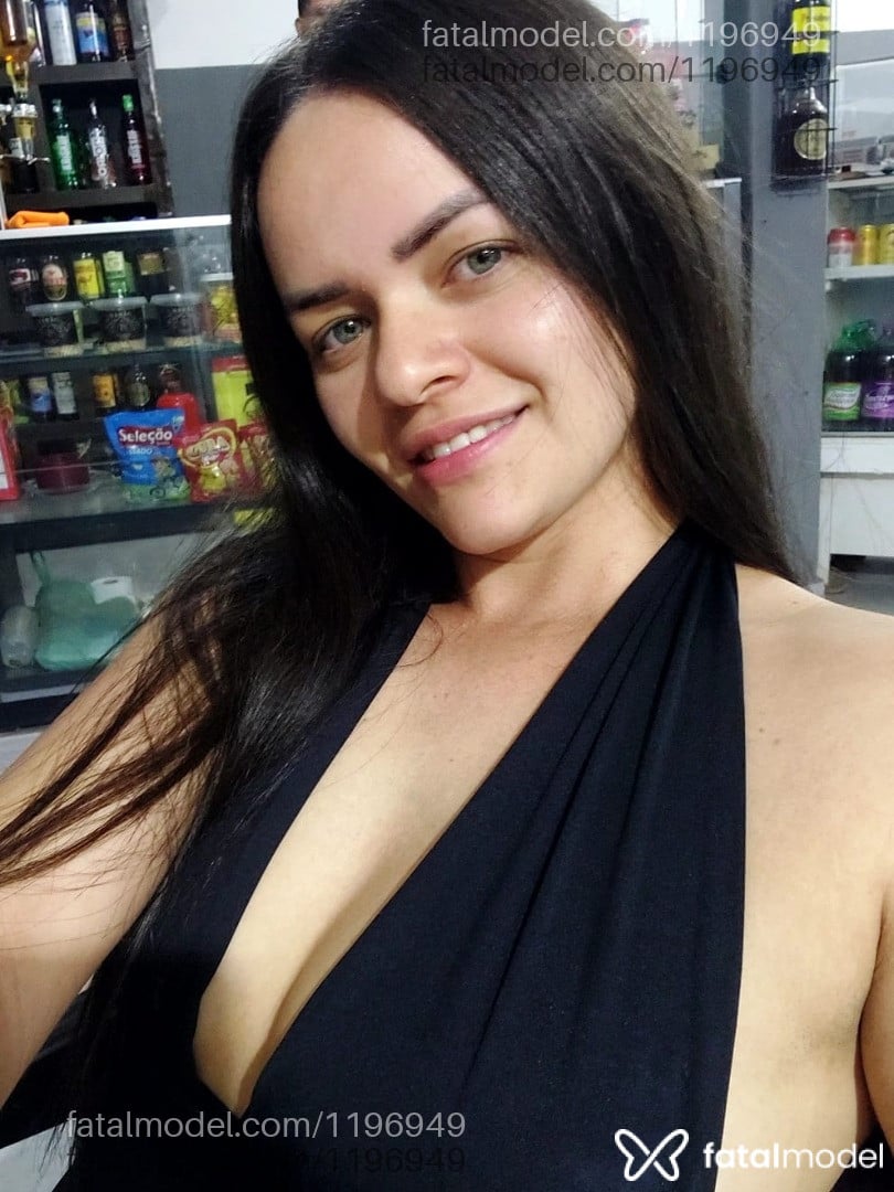 Acompanhante mulher loira (o) de olhos azuis - YSA MODELLO