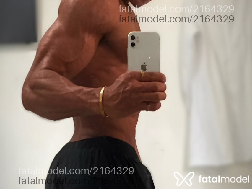 Acompanhante homem morena (o) de olhos castanhos - Lucas Rafael