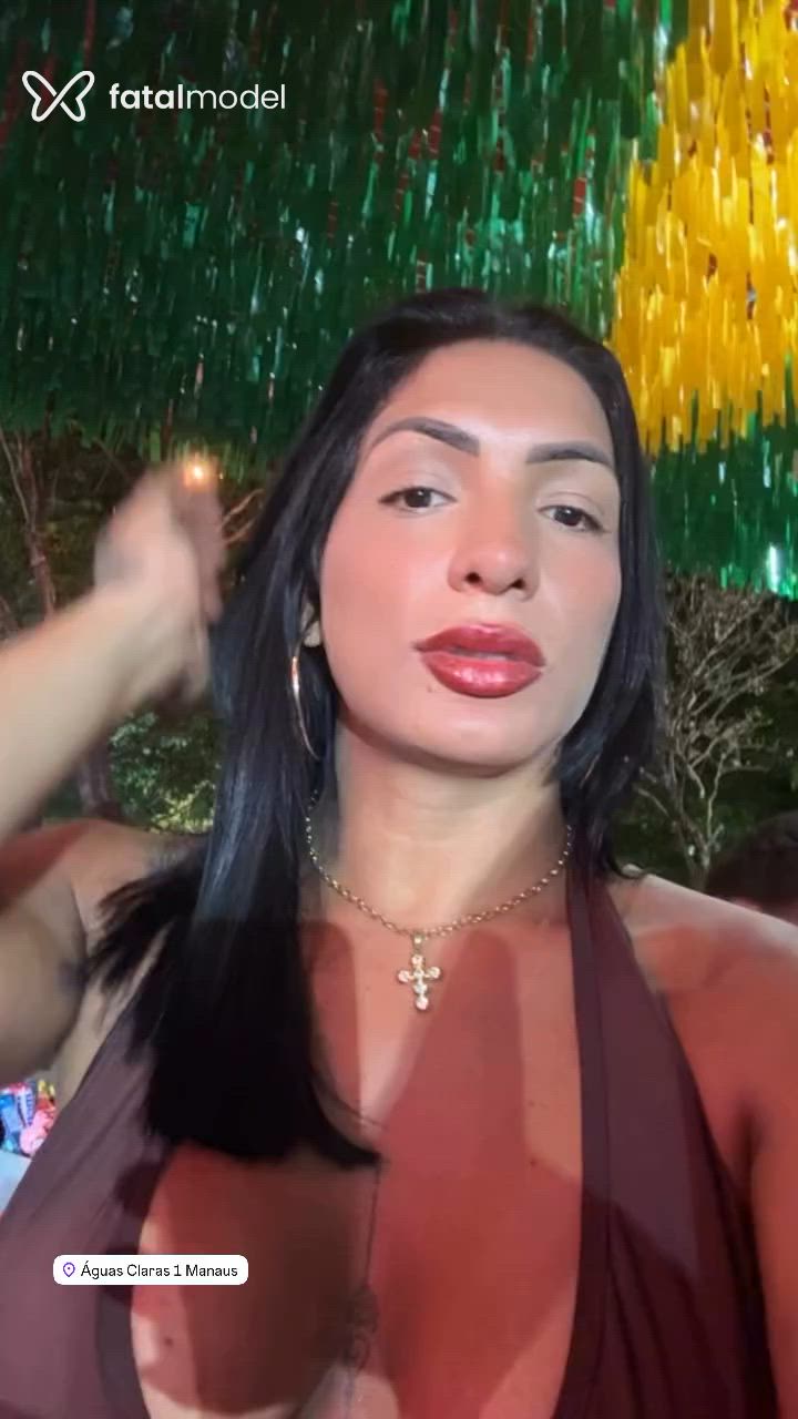 Acompanhante travesti morena (o) de olhos castanhos - Diane Dias