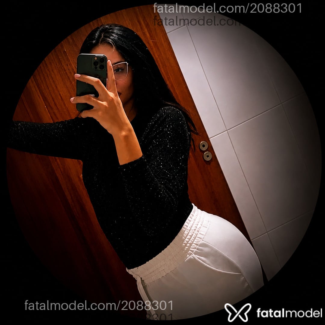 Acompanhante mulher trans morena (o) de olhos castanhos - Raphaella Silveira