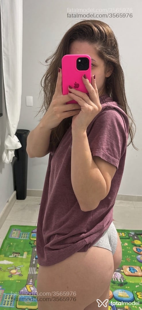 Acompanhante mulher loira (o) de olhos verdes - Bruna Albuquerque