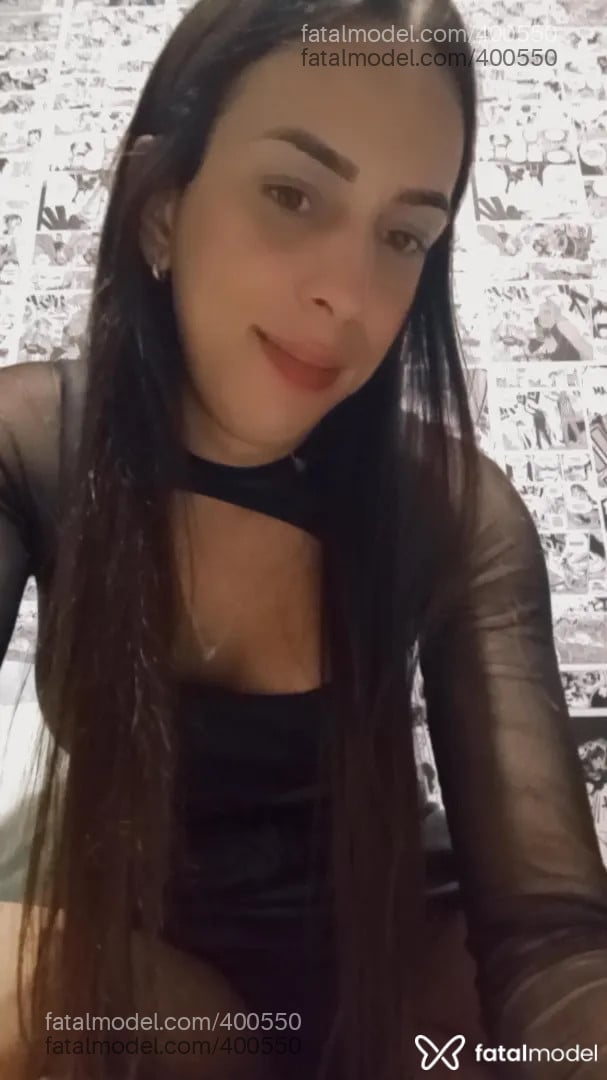 Acompanhante mulher trans com cabelo castanho de olhos mel - Nicole Sophie