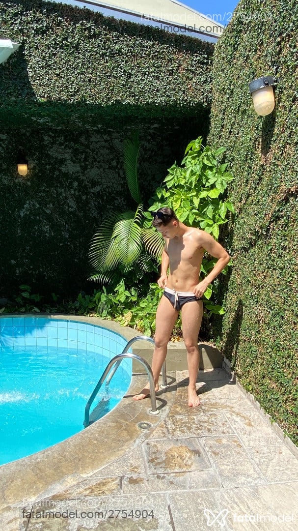 Acompanhante homem loira (o) de olhos verdes - Matheus Felipe