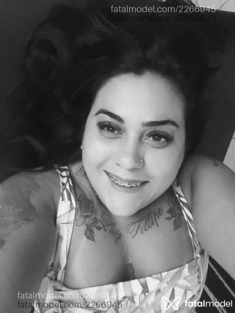 Acompanhante mulher morena (o) de olhos castanhos - Catrina Medeiros