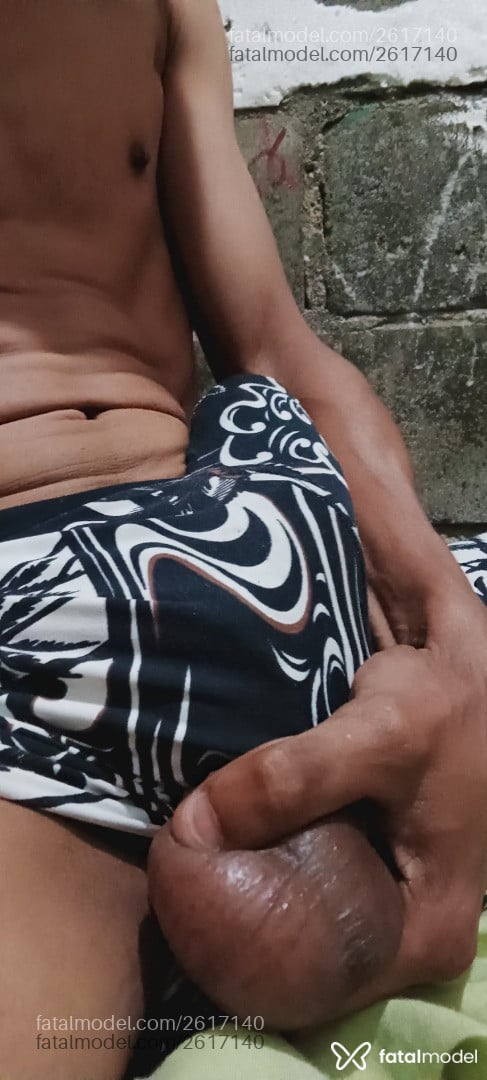Acompanhante homem morena (o) de olhos pretos - Gusttavo