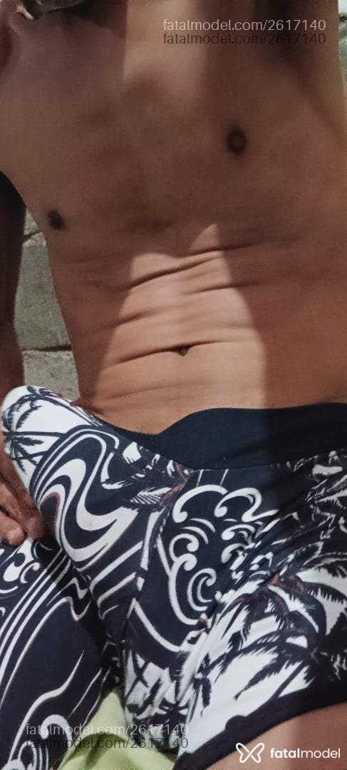 Acompanhante homem morena (o) de olhos pretos - Gusttavo