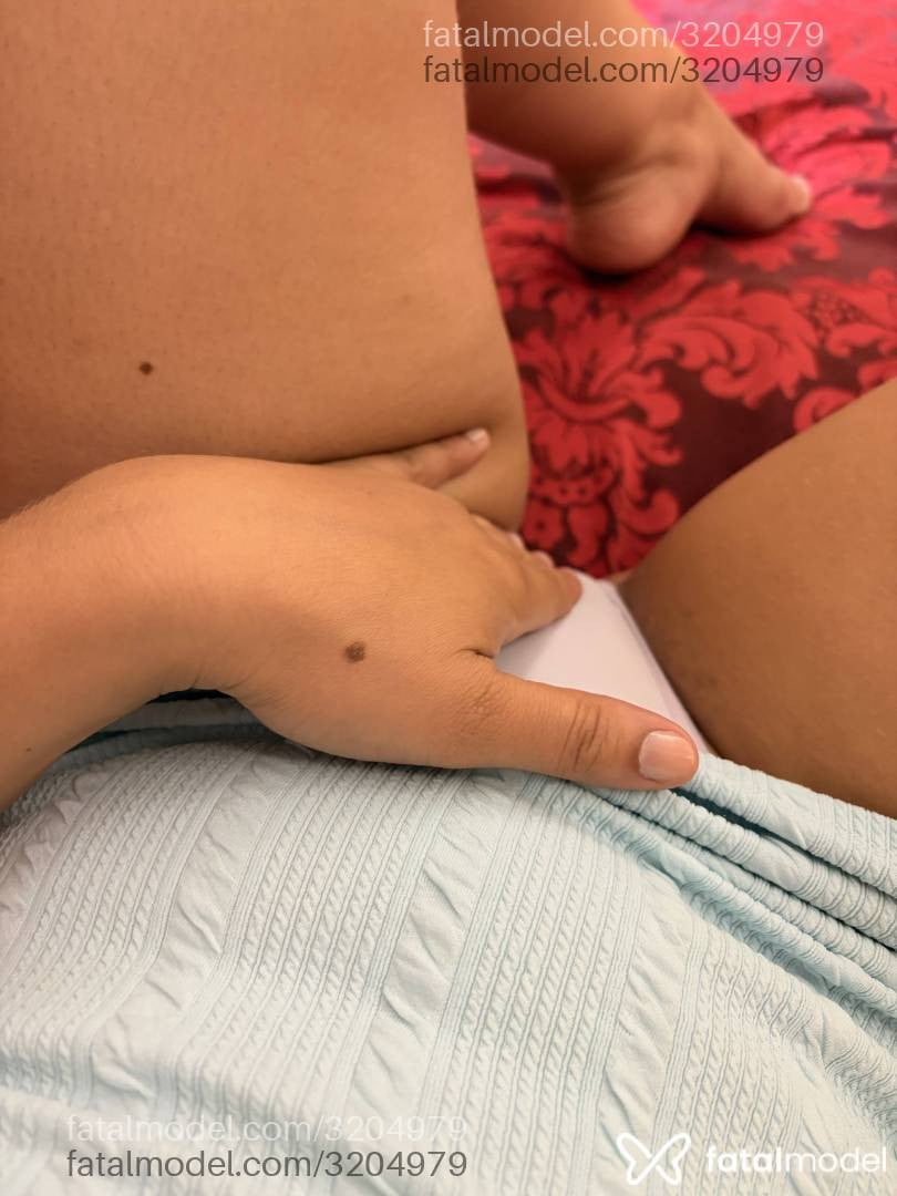 Acompanhante mulher com cabelo castanho de olhos castanhos - Yaraa
