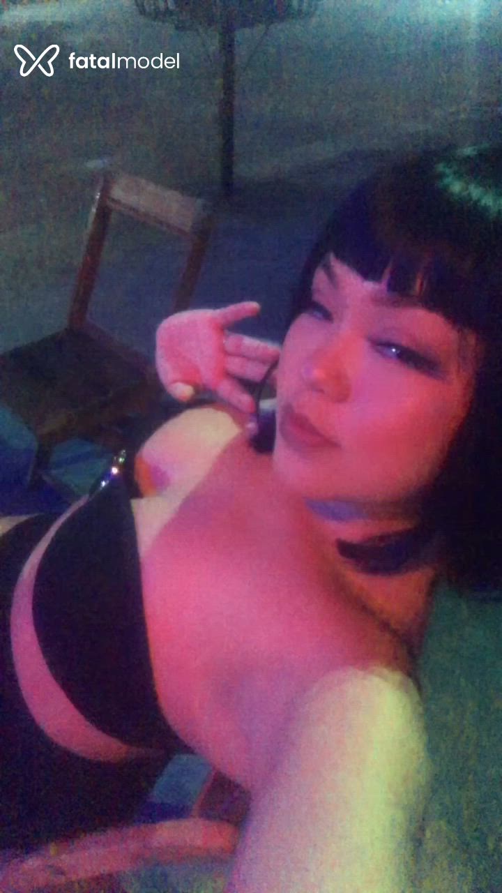 Acompanhante mulher morena (o) de olhos pretos - Dannyyy