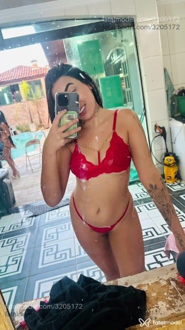 Acompanhante mulher morena (o) de olhos pretos em Rio de Janeiro - Vitória Sabrine