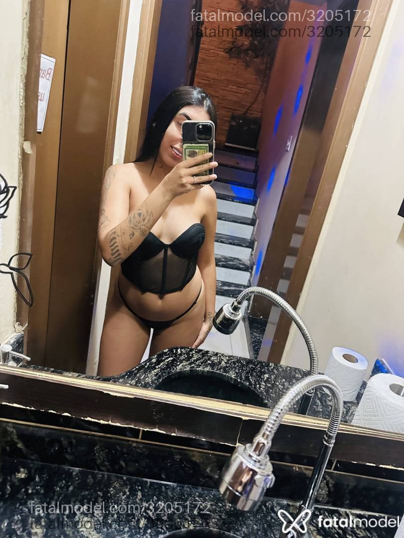 Acompanhante mulher morena (o) de olhos pretos em Rio de Janeiro - Vitória Sabrine