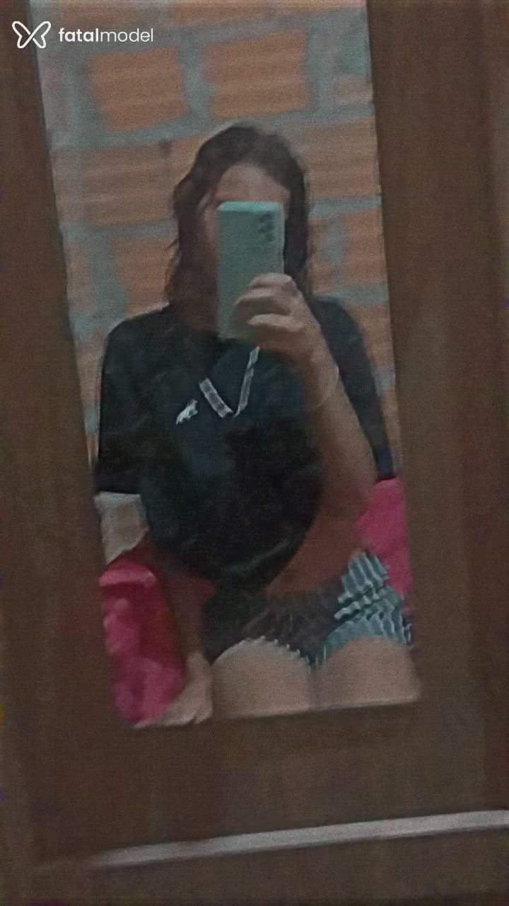 Acompanhante mulher morena (o) de olhos castanhos - Viiiih
