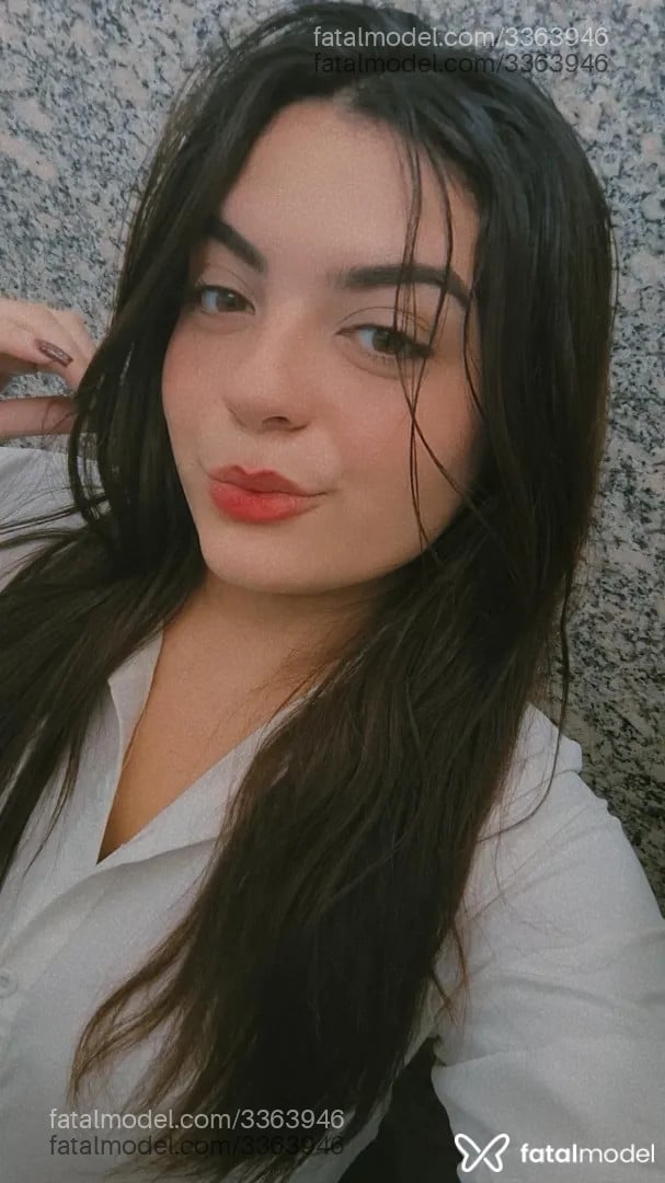 Acompanhante mulher morena (o) de olhos castanhos - Ana