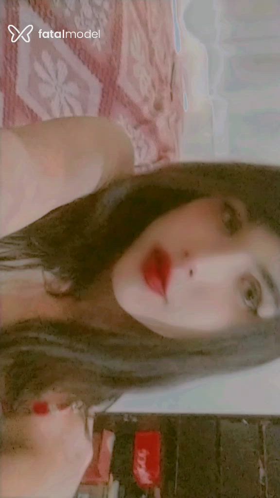 Acompanhante mulher trans com cabelo castanho de olhos castanhos - Mirla Valentina